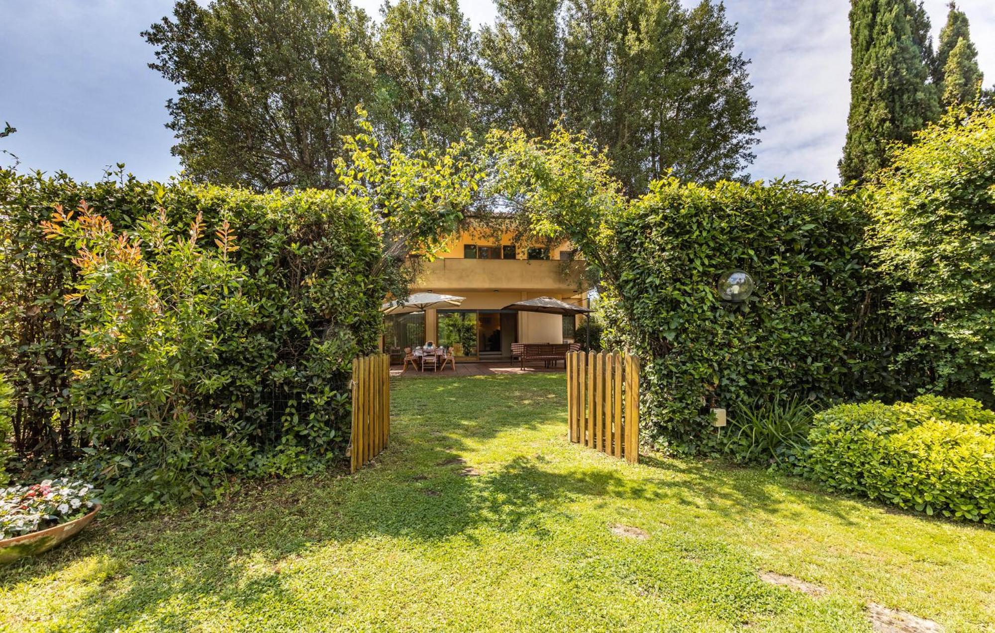 Villa Elena Пиза Екстериор снимка